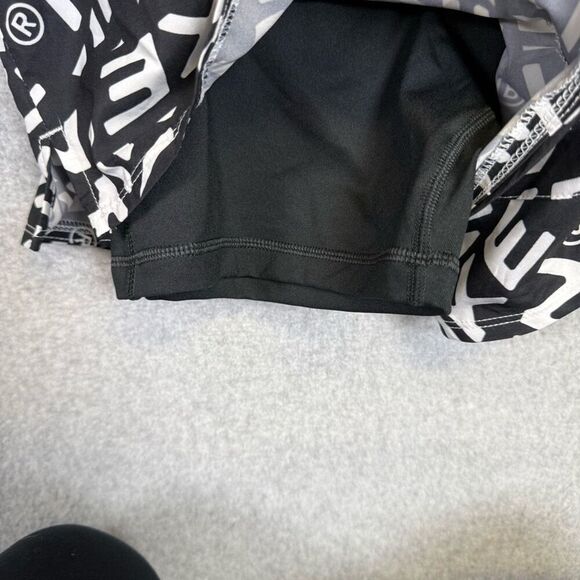 Nike Women's Size XXL 2XL Black White Training Lined Athletic Shorts - Picture 3 of 10